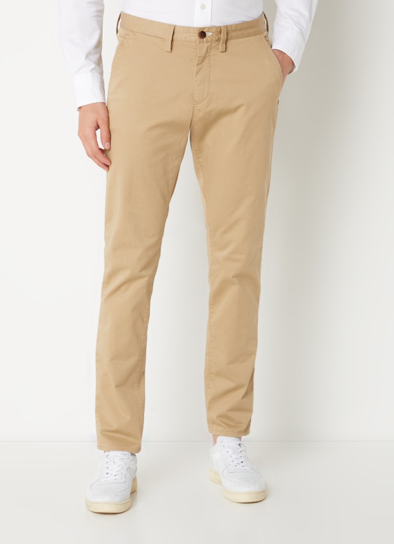 Chino nohavice Gant slim fit zo zmesi organickej bavlny s bočnými vreckami