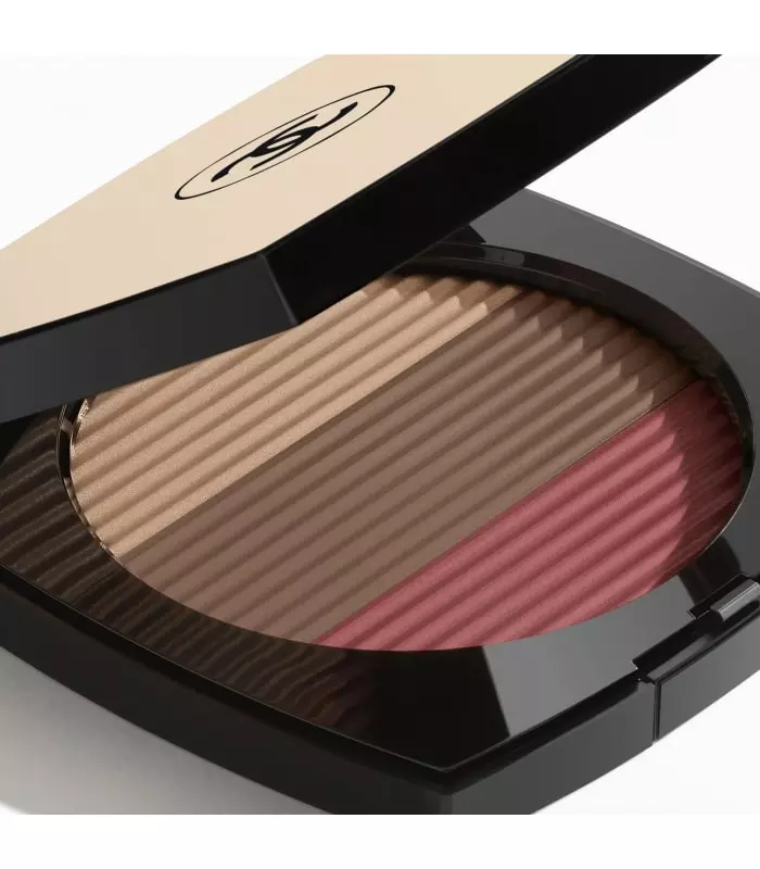 LES BEIGES Harmonie de trois poudres belle mine, poudre bronzante, blush et enlumineur