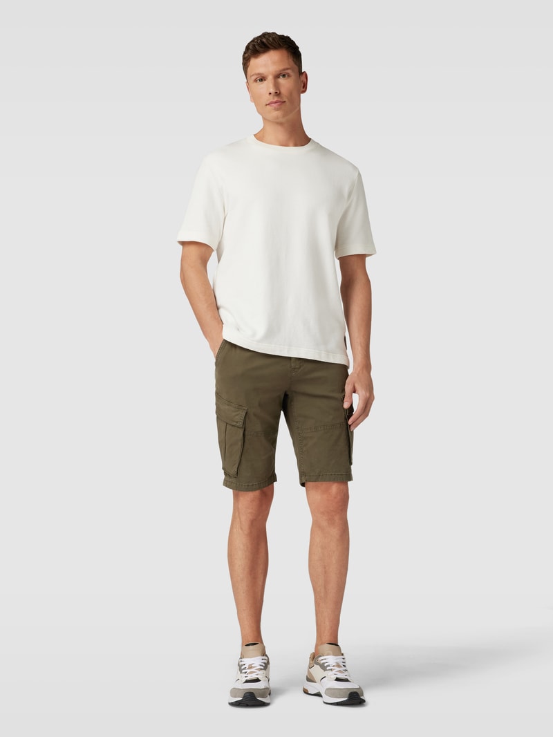 Cargoshorts mit Gesäßtaschen in olivgrün