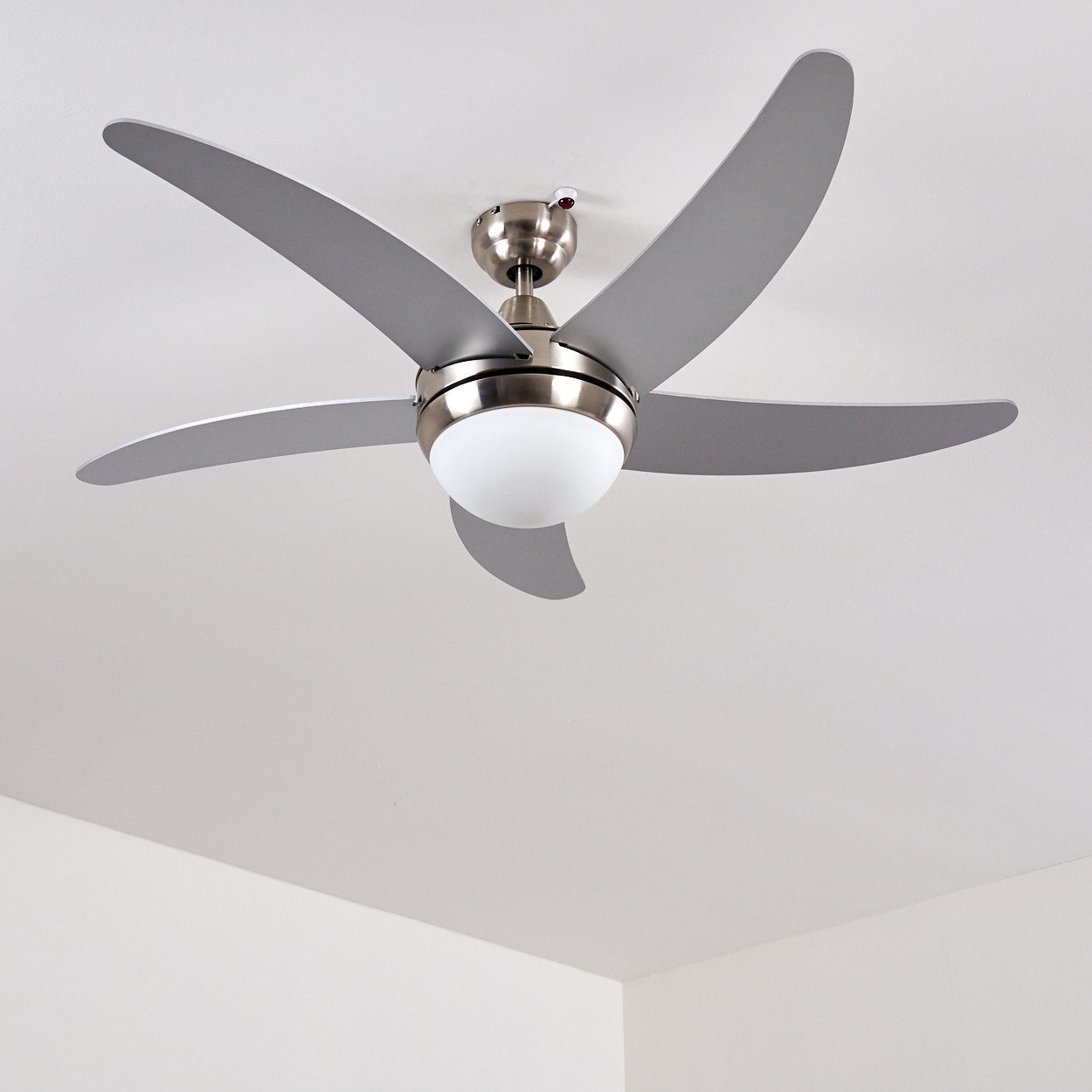 hofstein Deckenventilator Quarto Deckenventilator aus Metall/Holz/Glas in Nickel-matt/Silber