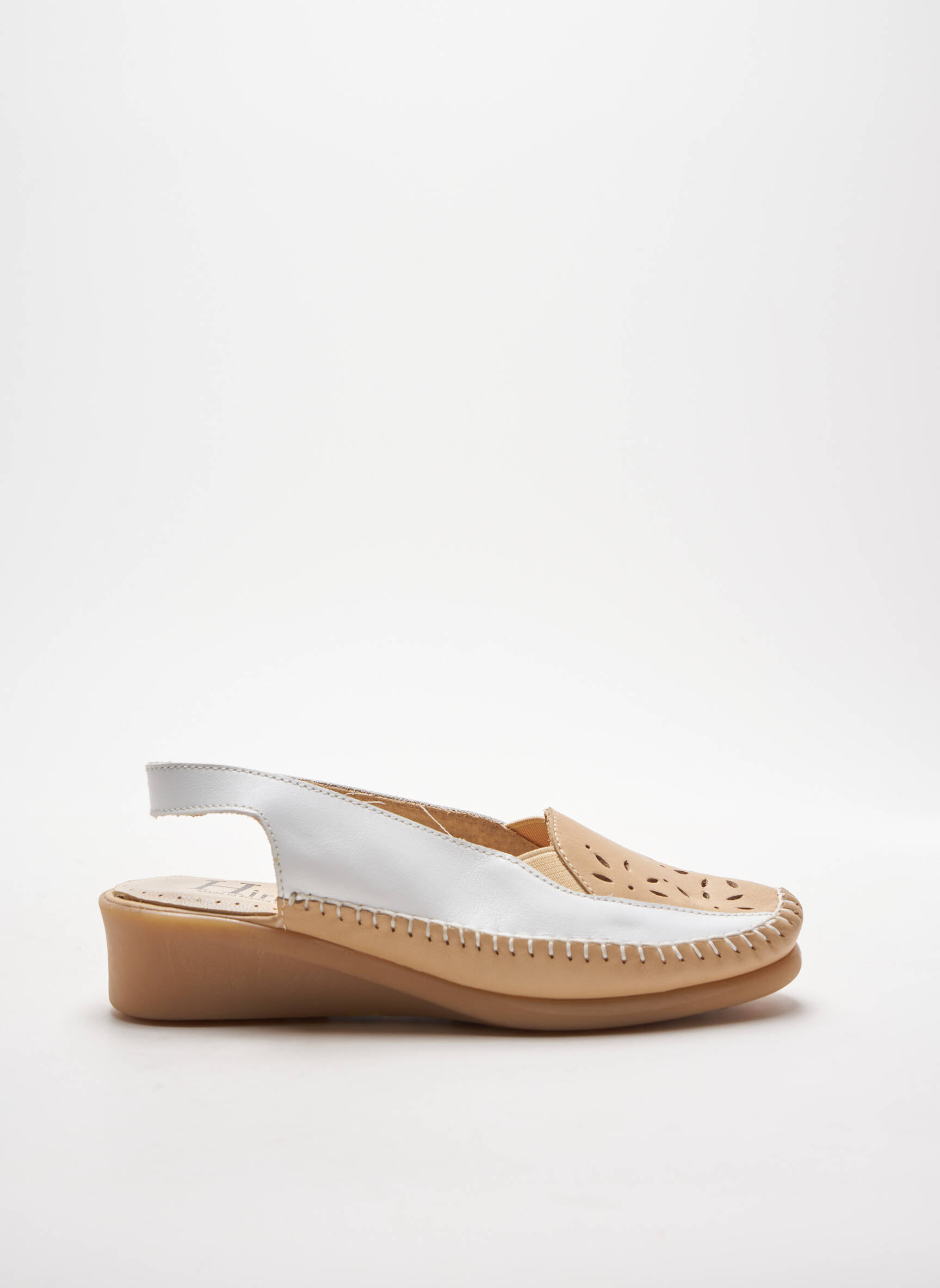 Hirica Sandales Nu Pieds Femme couleur blanc