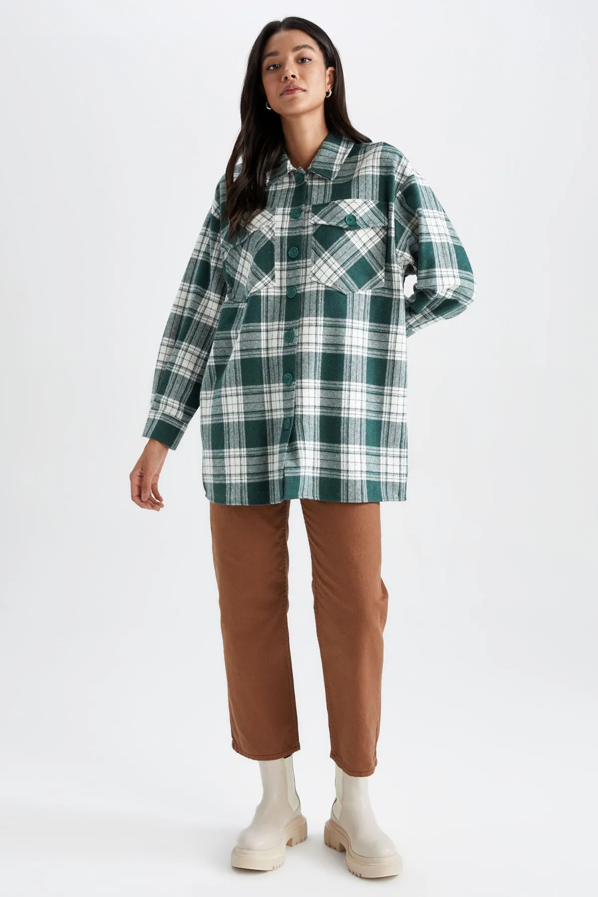 DeFacto  Relax Fit karierte Flanell-Tunika mit langen Ärmeln Z1987az22au