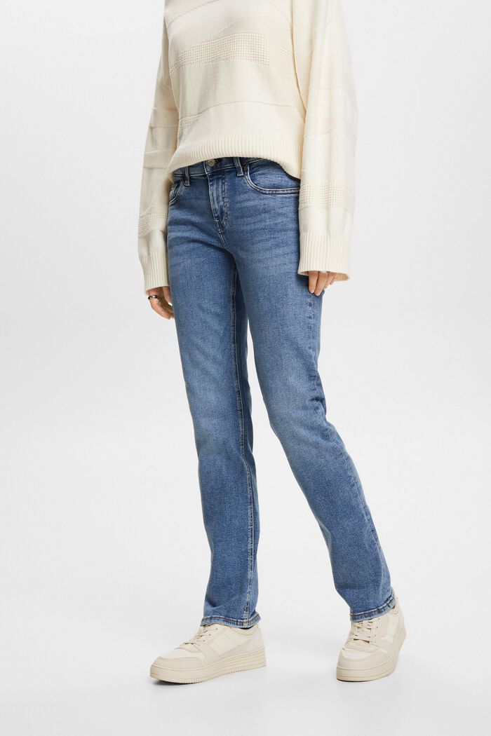 Recycelt: Gerade Jeans mit mittelhohem Bund