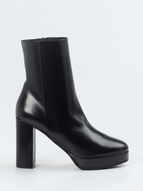 Stiefelette-17380090057 Konstantin Starke