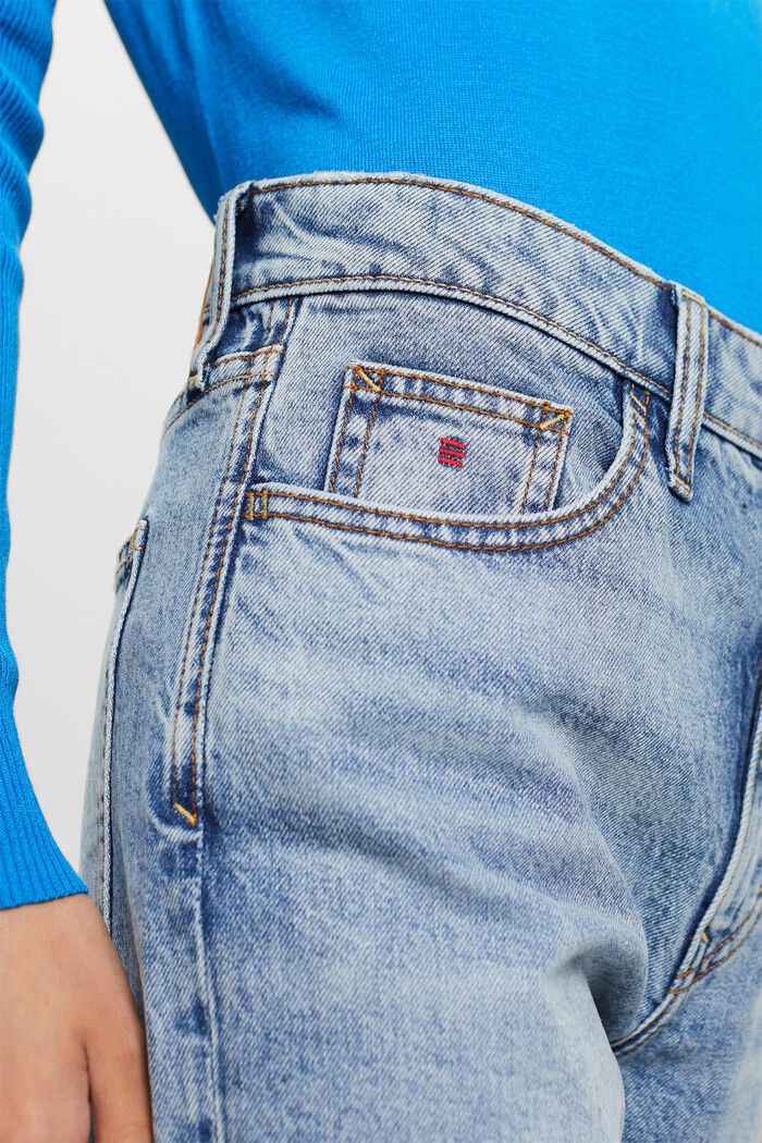 Klassische Retro-Jeans mit hohem Bund