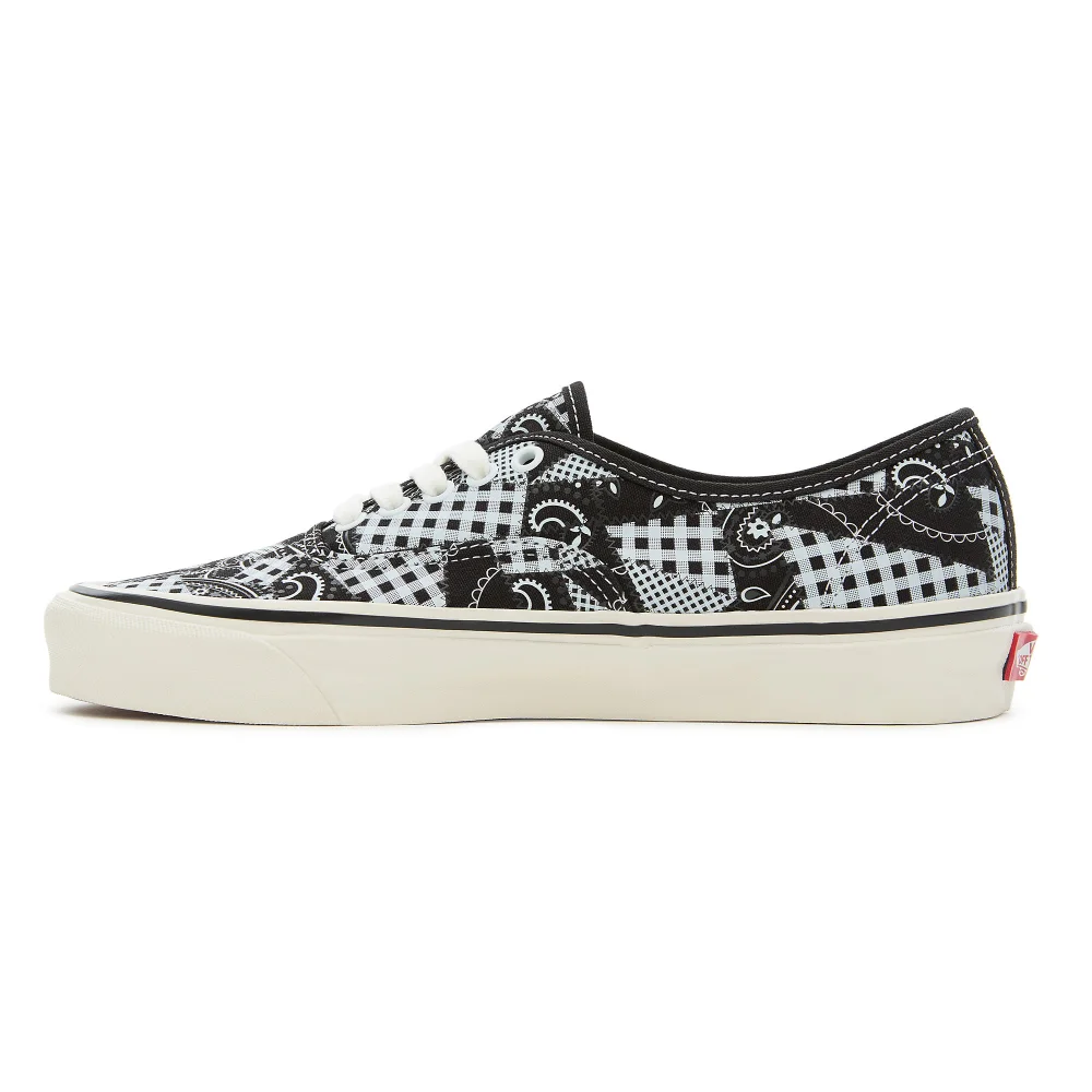 Vans Authentic WP 44 DX x VN0A7Q5CBM81 / schwarz