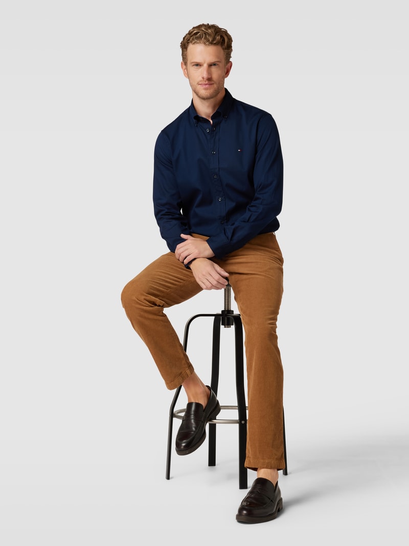 Cordhose mit Logo-Stitching Modell 'DENTON' in camel