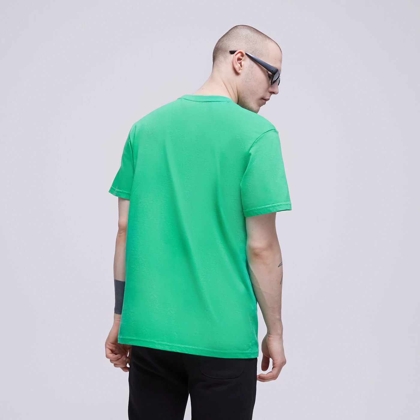 CONFRONT T-SHIRT ESSENTIAL GREEN Grün
