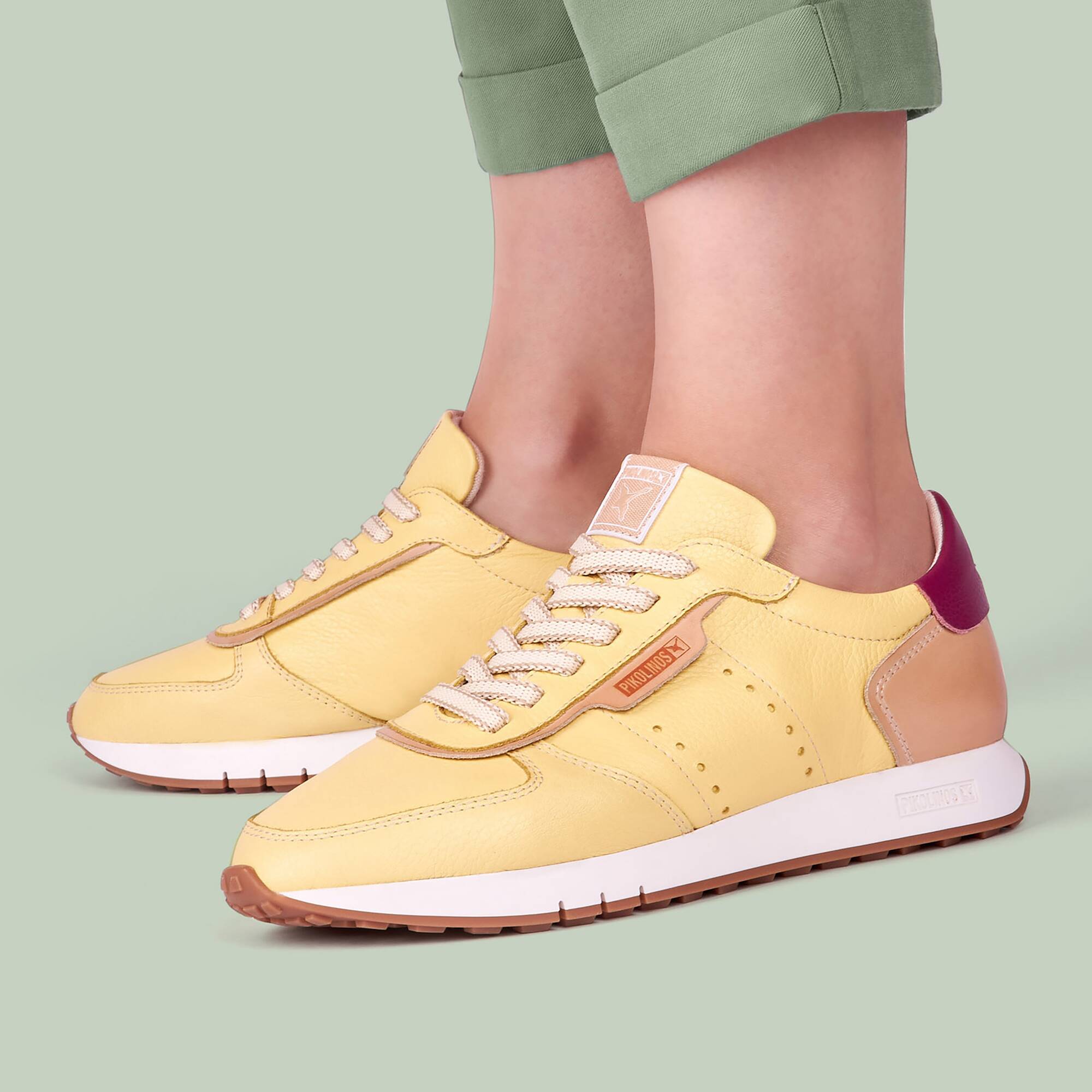 Buty sportowe damskie - SOL