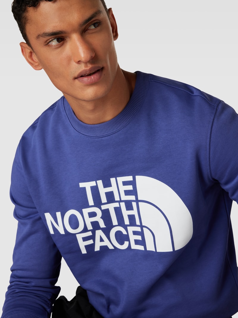 Sweatshirt mit Label-Print und Rundhalsausschnitt in blau