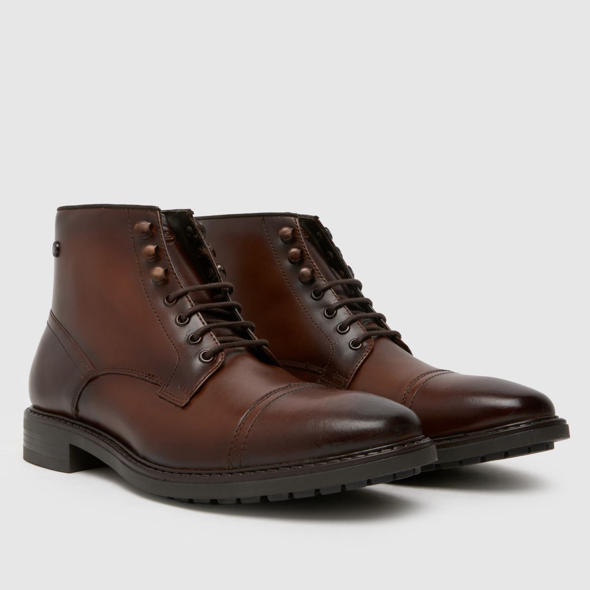 Base London – Duke – Bruna snörstövlar