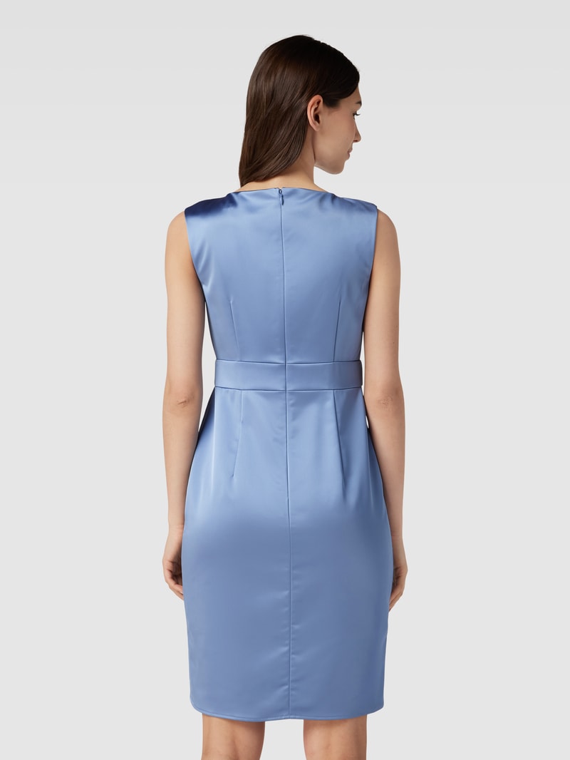 Cocktailkleid mit Taillenpasse in jeans