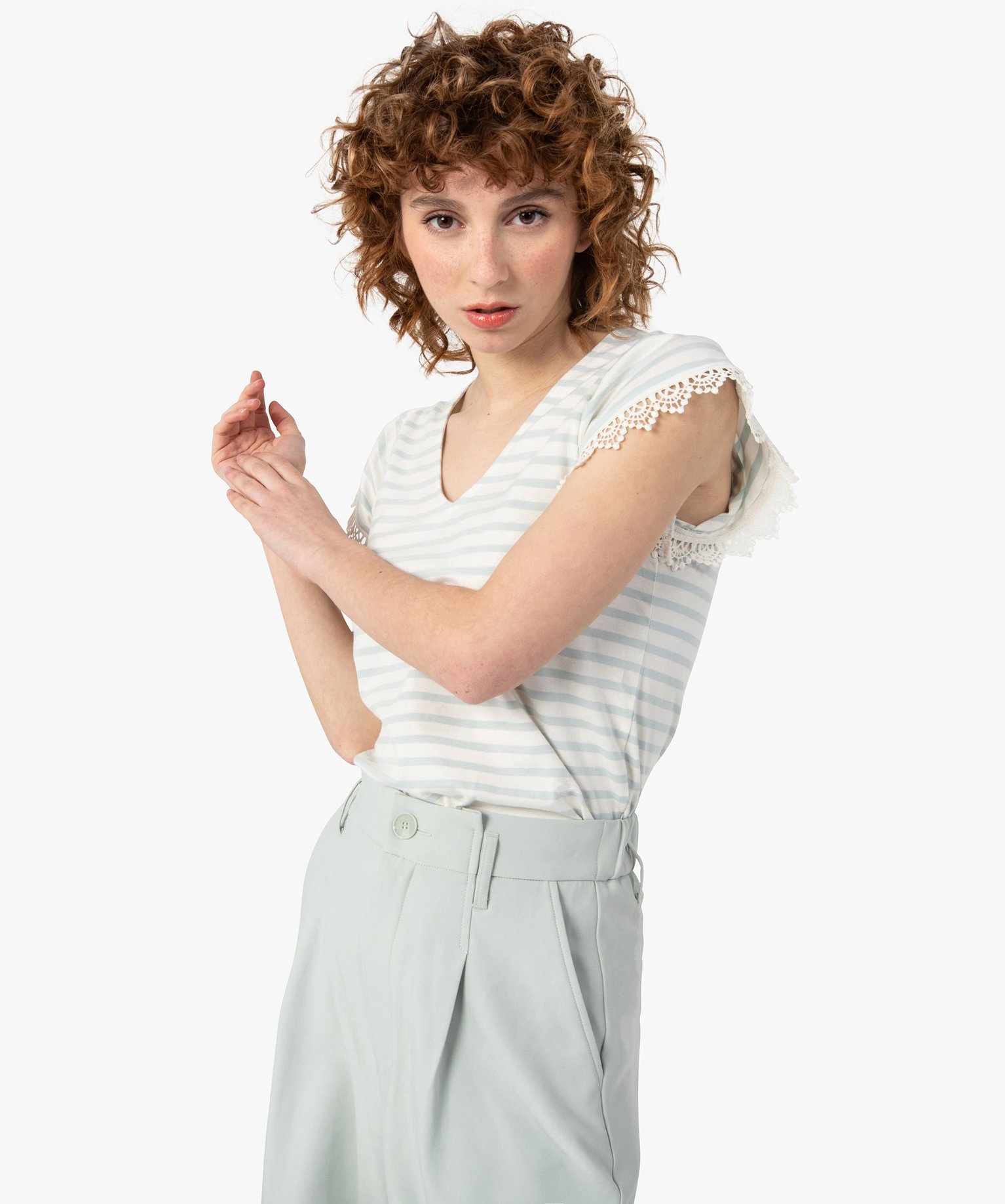 Tee-shirt femme rayé à larges manches finitions brodées raye | GEMO