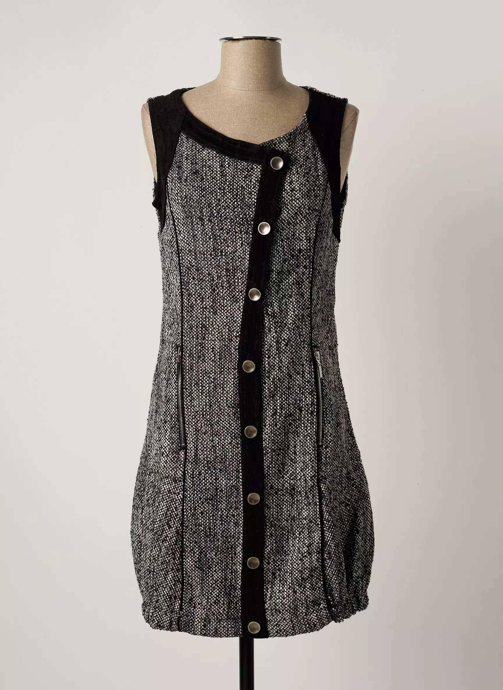 Areline Robes Courtes Femme couleur noir