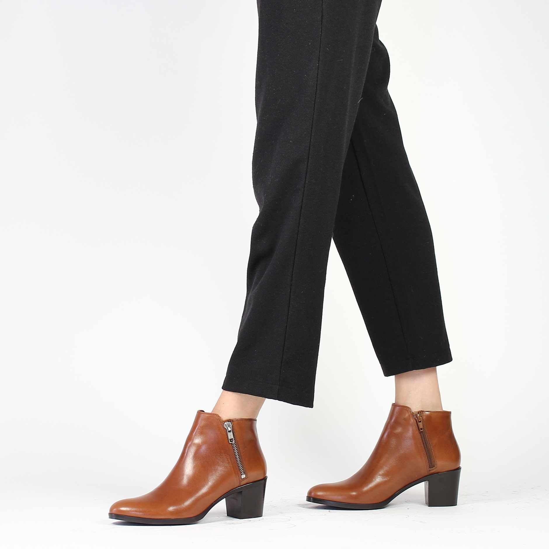 Janie Philip  CELESTINE - Cognac