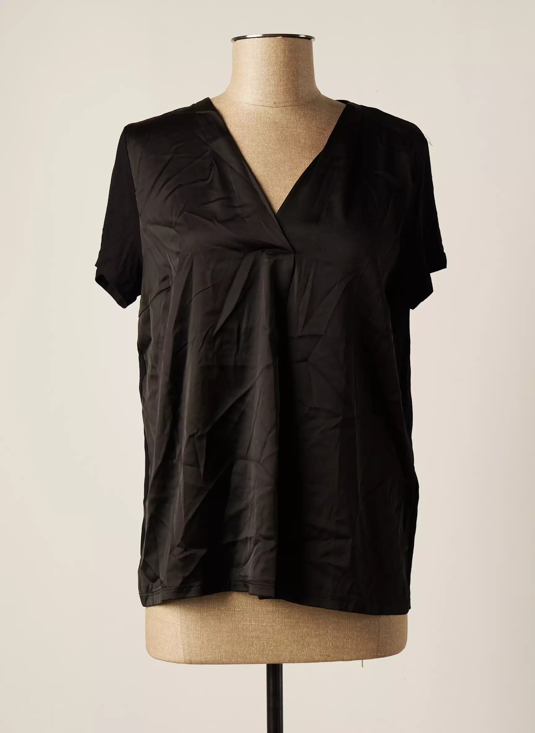 More   More Tops Femme couleur noir
