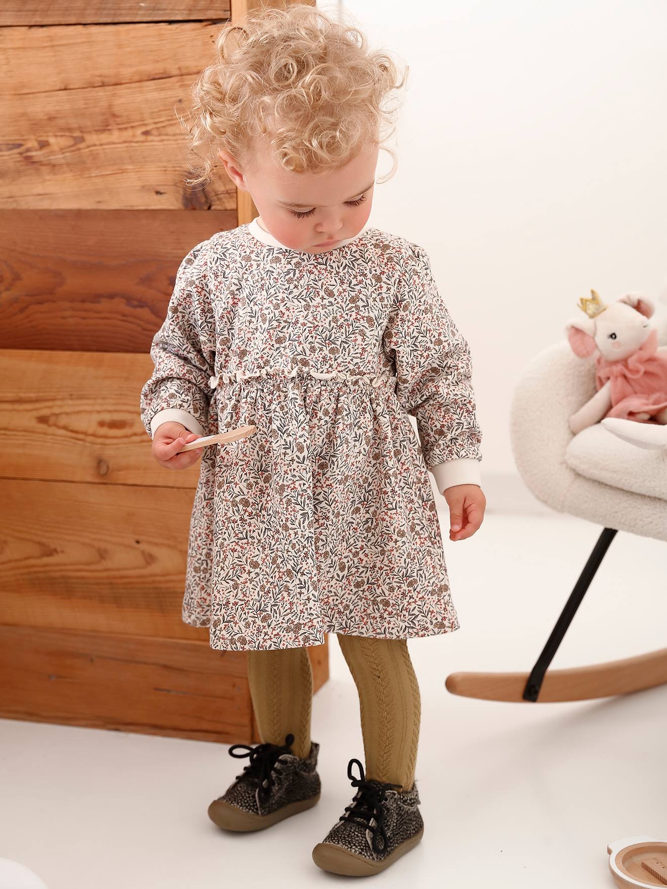 Robe bébé en molleton beige doré