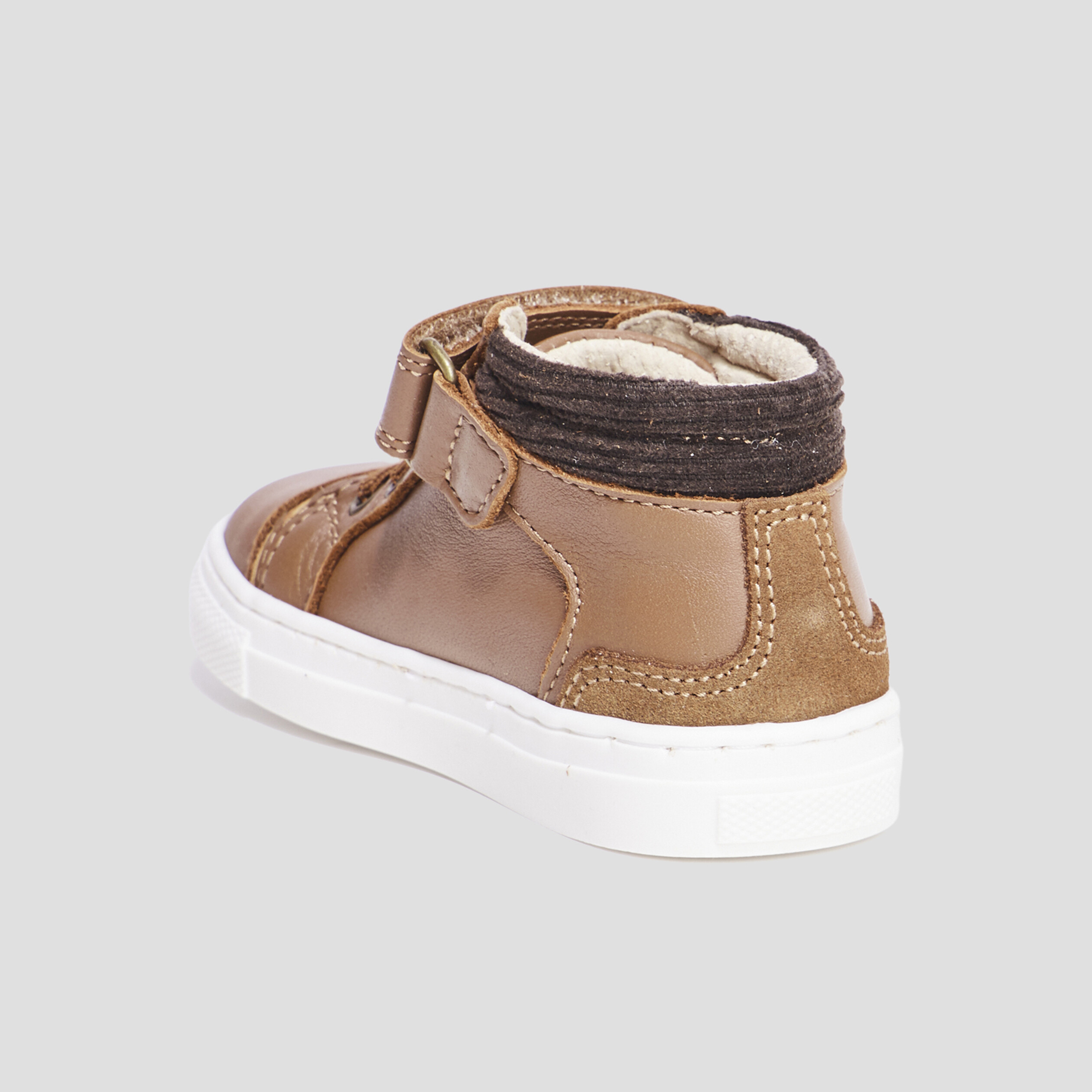 Baskets montantes à scratchs en cuir marron bébé garçon | La Halle