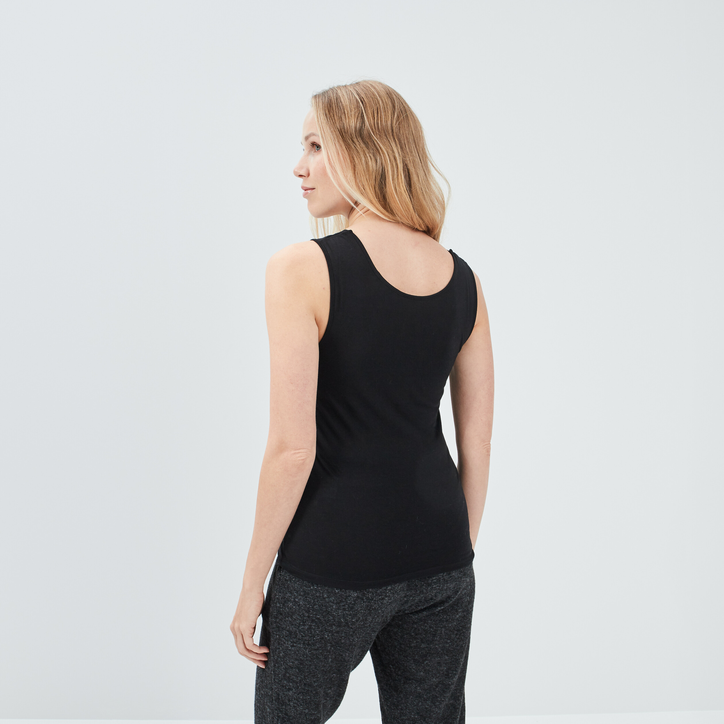 Haut de pyjama débardeur noir femme | La Halle