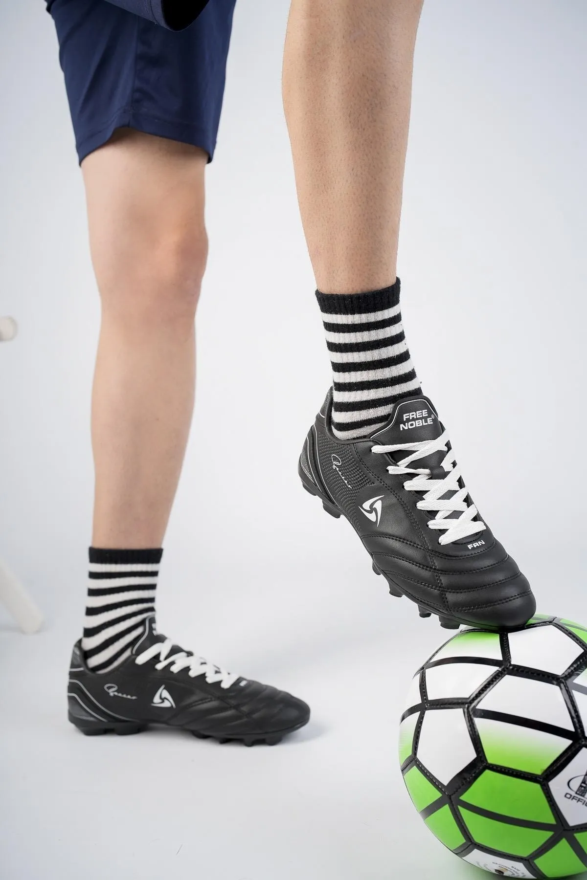 MUGGO  Pascal Unisex Guaranteed Crampon AstroTurf Fußball-Sportschuhe