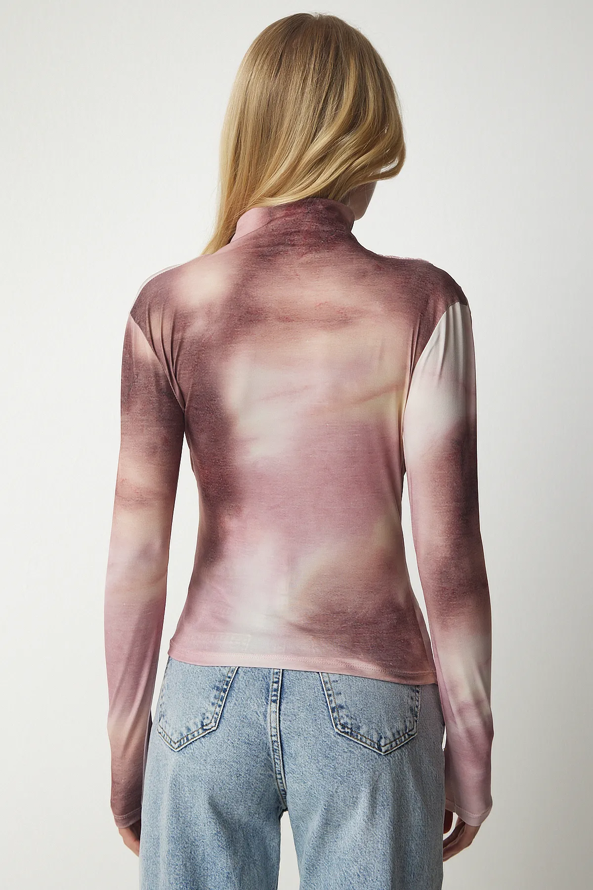 Happiness İstanbul  Puderfarbene, drapierte Sandy-Bluse mit hohem Kragen für Damen FF00138