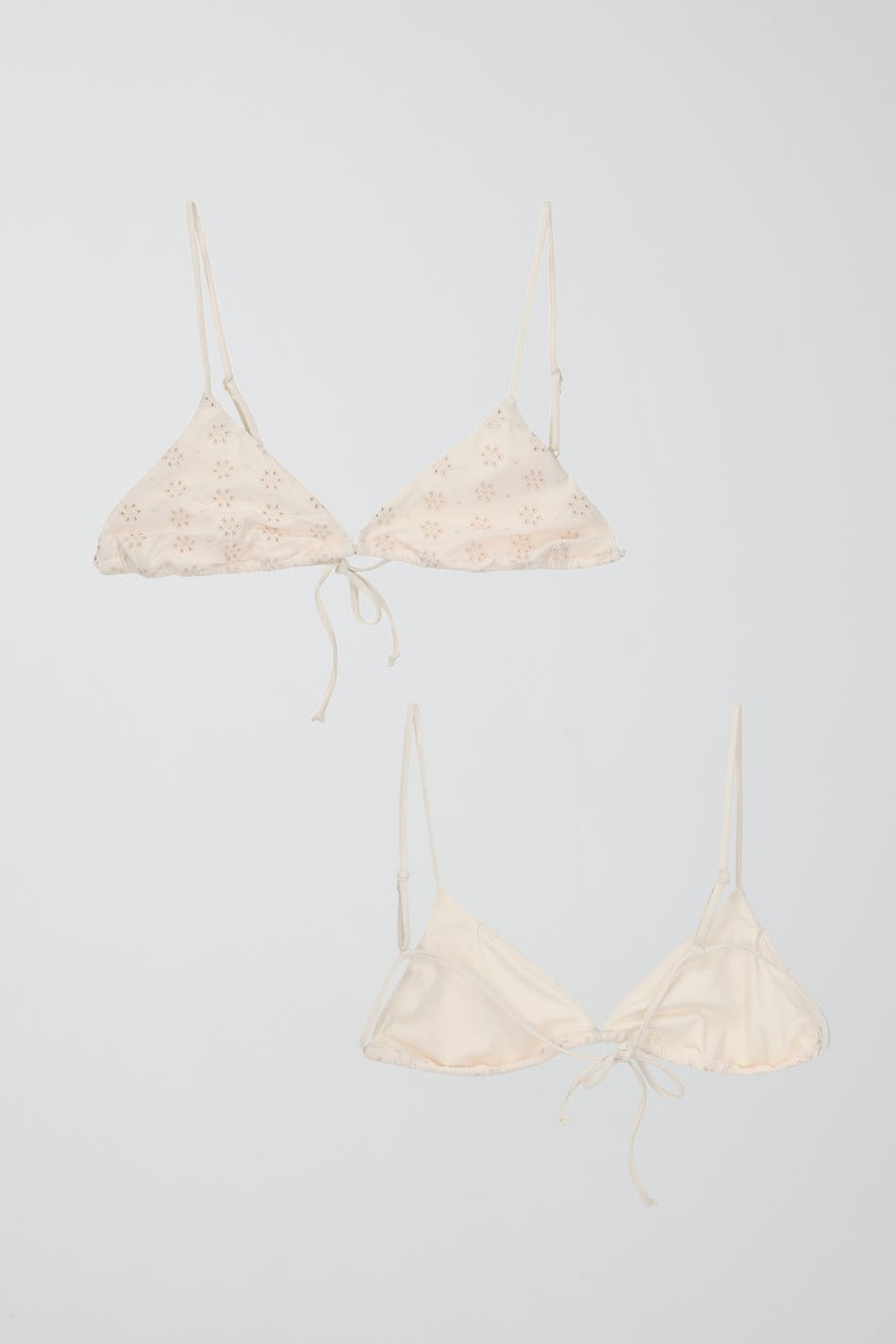 Broderie bikini triangle