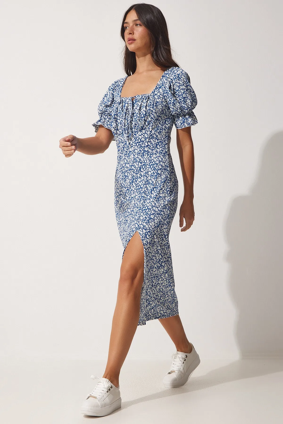 Happiness İstanbul  Blaues gerafftes Sommer-Strickkleid für Damen MC00188