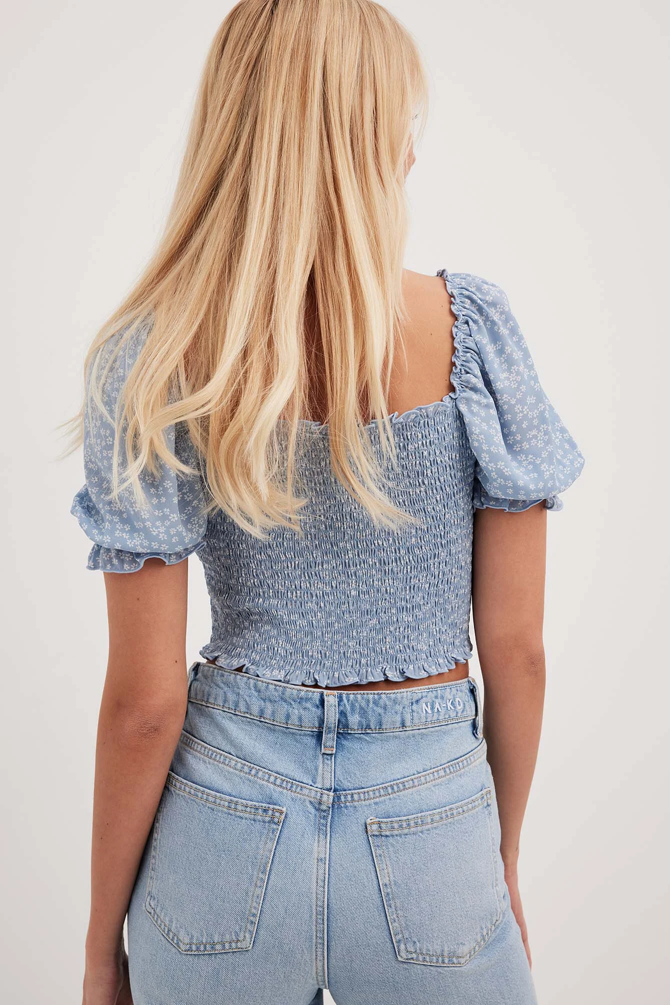 Recyceltes recyceltes Smock-Crop-Top