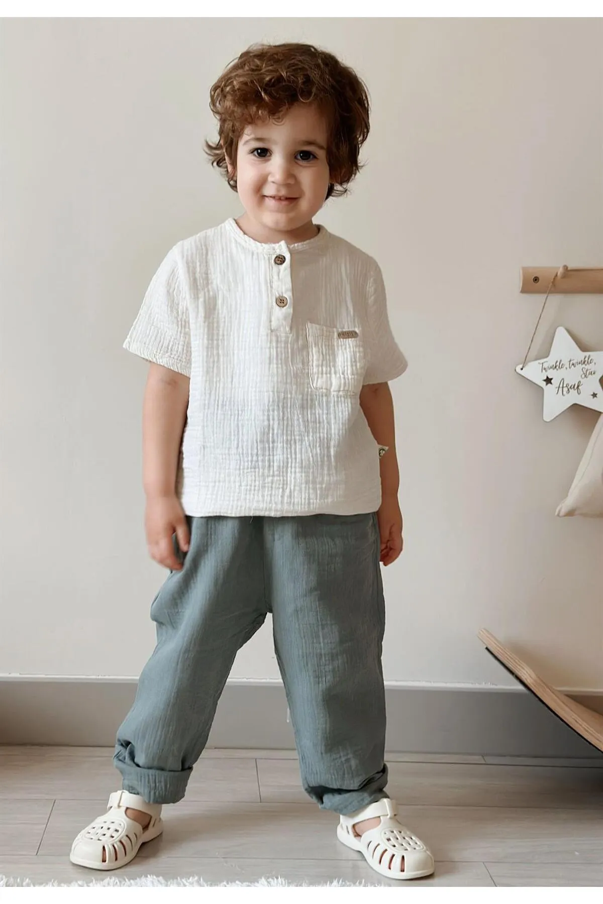 Cigit  Böhmisches Hemdset aus Bio-Musselin, 2–7 Jahre, Creme-Creme-Grün