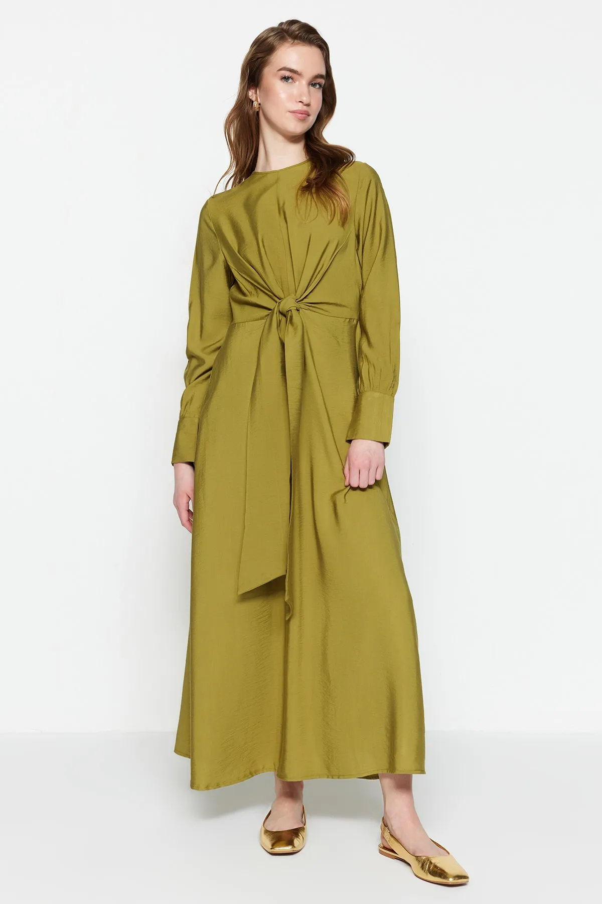 Trendyol Modest  Ölgrünes gewebtes Kleid mit Taillenschnürung TCTSS23EB00221