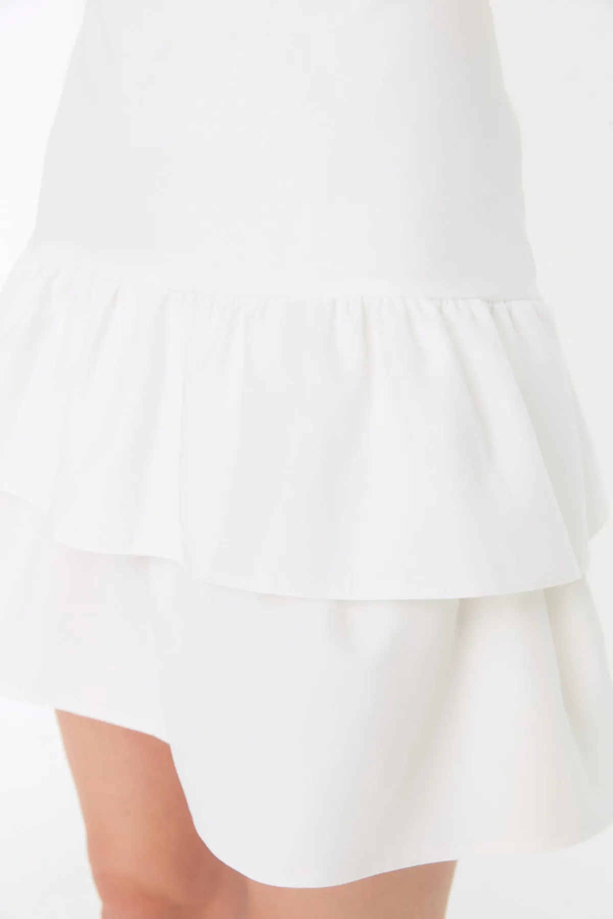 Trendyol Collection  Ecrufarbenes A-Linien-Minikleid mit gefütterten Rüschen und Webmuster TWOSS22EL00192