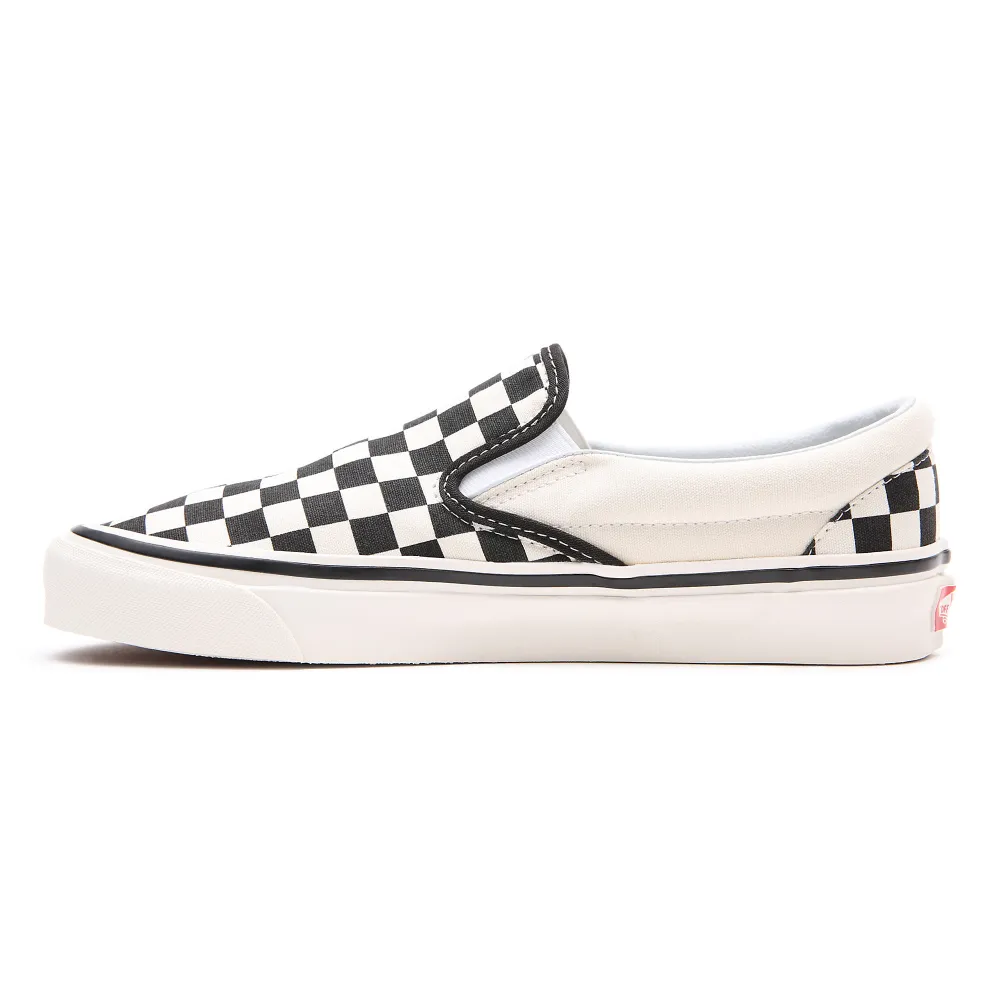 Vans Classic Slip On 98 DX Anaheim VN0A3JEXPU11 / schwarz