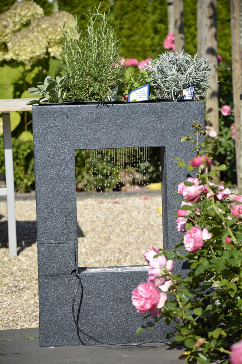 dobar Großer Design-Gartenbrunnen mit LED´s rechteckig