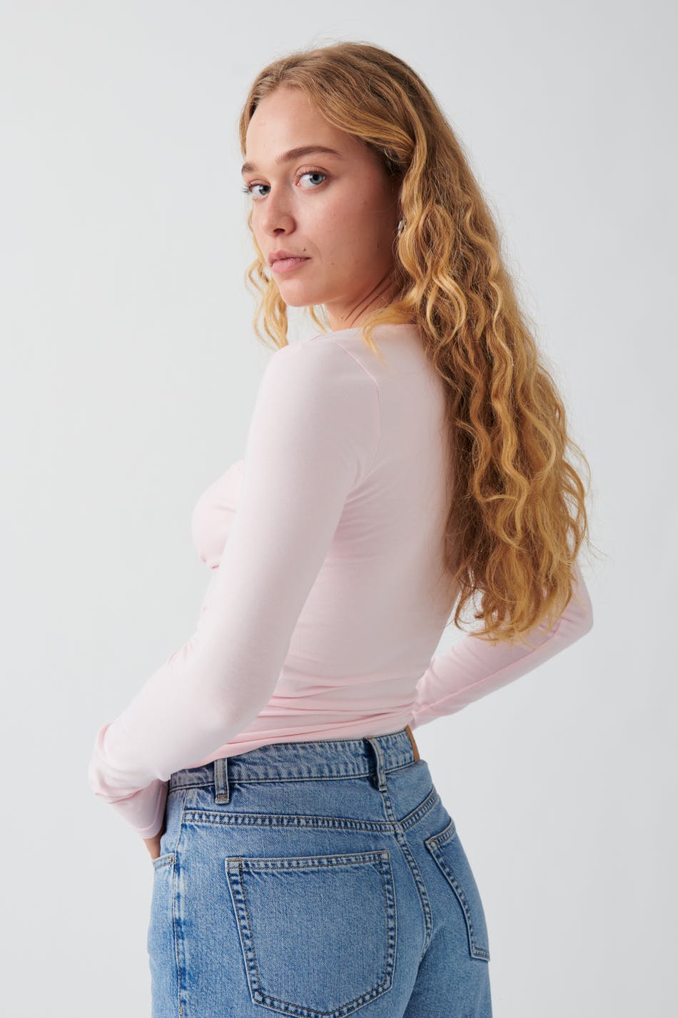 Tie top
