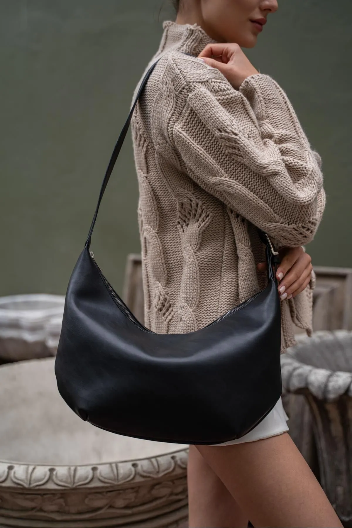 Madamra  Schwarze Unisex-Unisex-Großtasche
