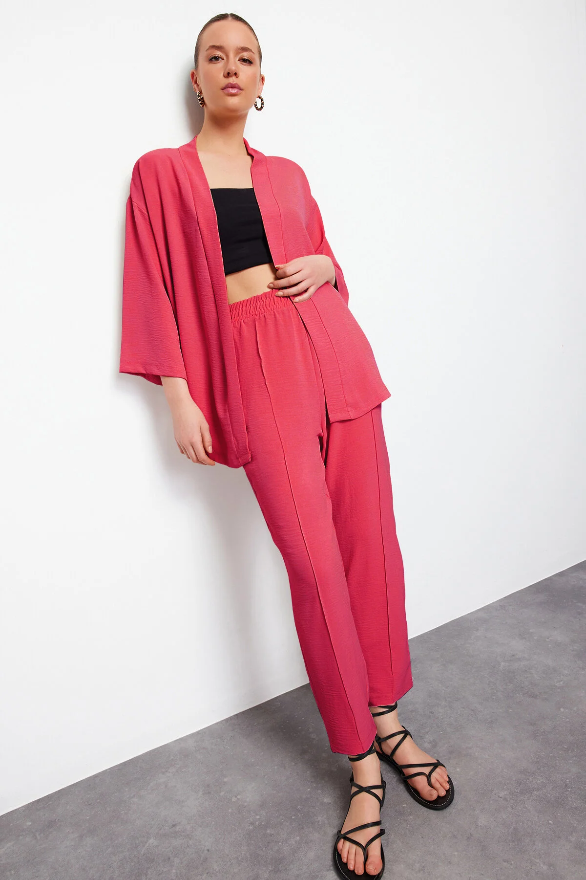 Trendyol Collection  Fuchsia gewebtes Kimono-Hosen-Ober- und Unterteil-Set TWOSS24AU00037