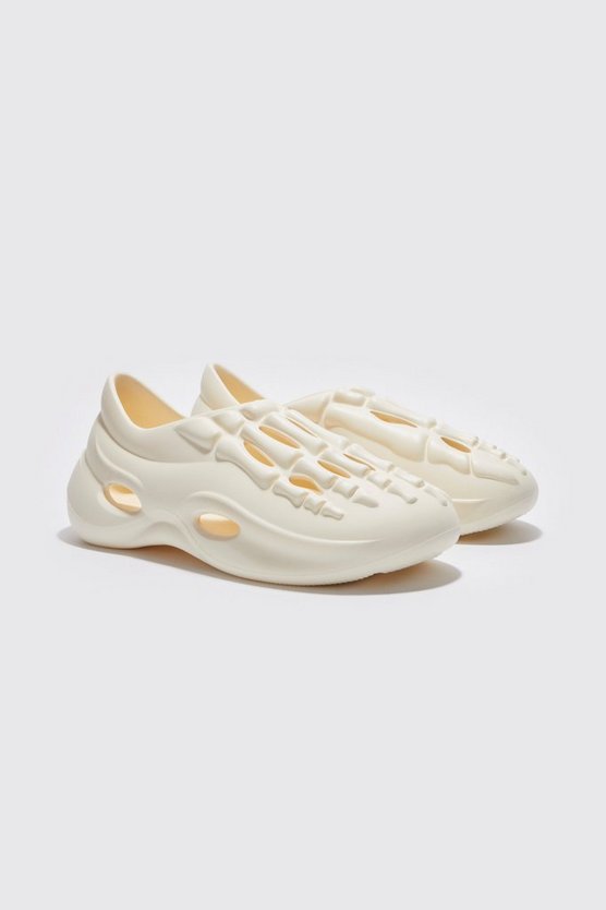 Perforierte Laufschuhe