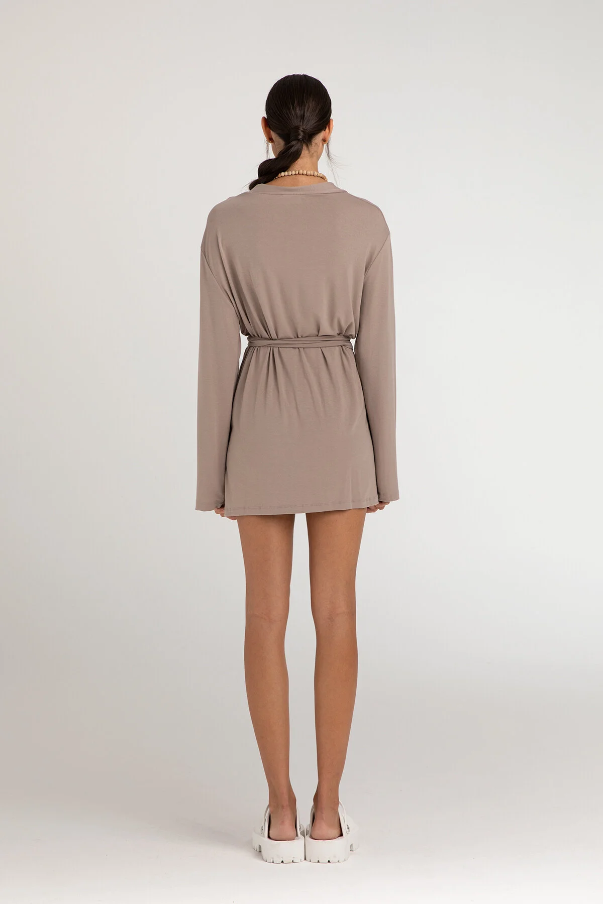 SHEISMONO  Ultraweicher Zoe Kimono Beige