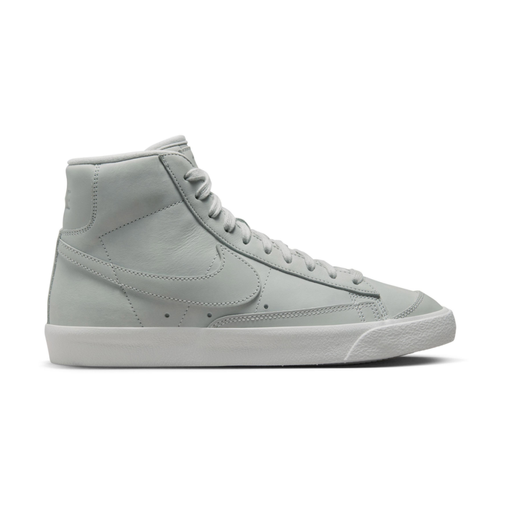 Nike Blazer Mid Premium DQ7572-001 / grau