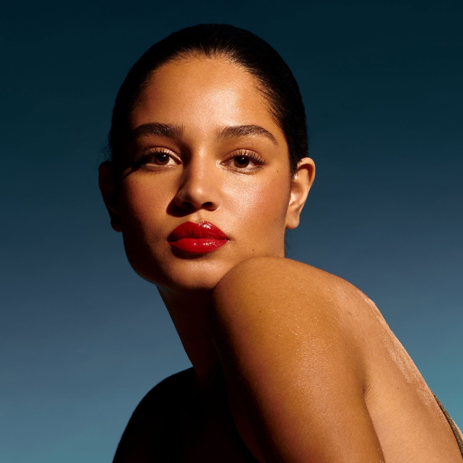 KYLIE COSMETICS Tónovaný maslový balzam