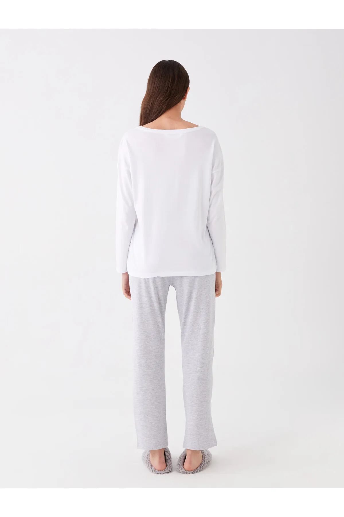 LC Waikiki  Bedrucktes Langarm-Damenpyjama-Set mit Rundhalsausschnitt