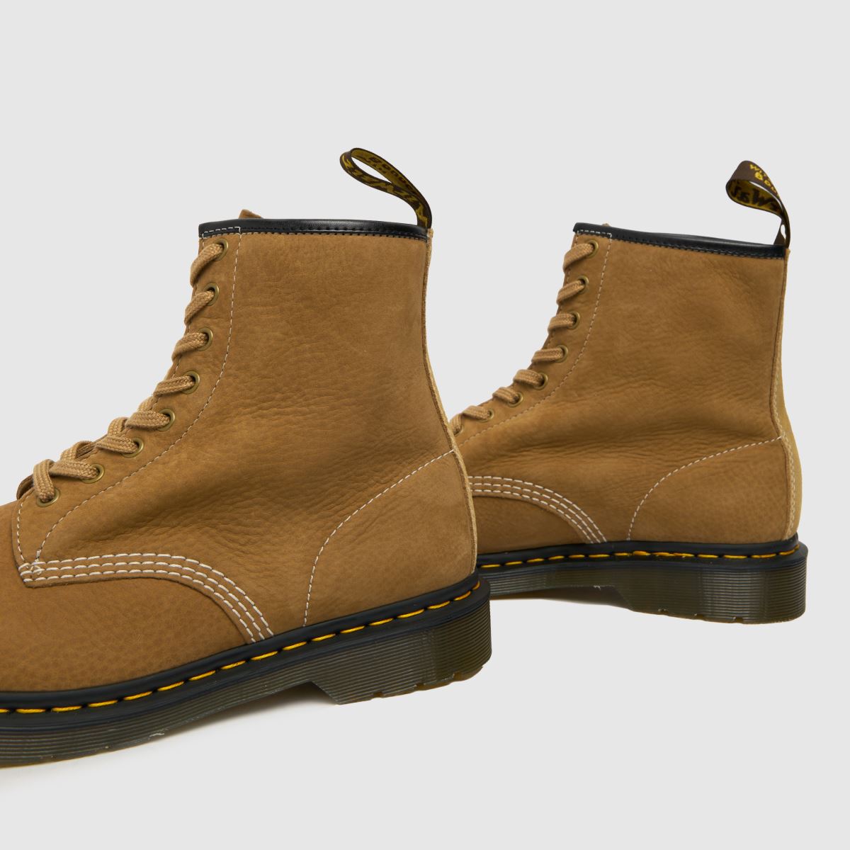 Dr. Martens 1460 bakancs barna színben