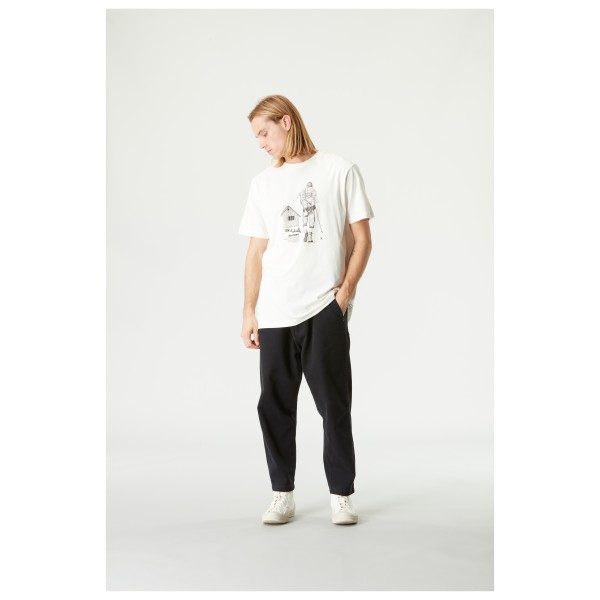 Picture - D&S Hiker Tee - T-Shirt