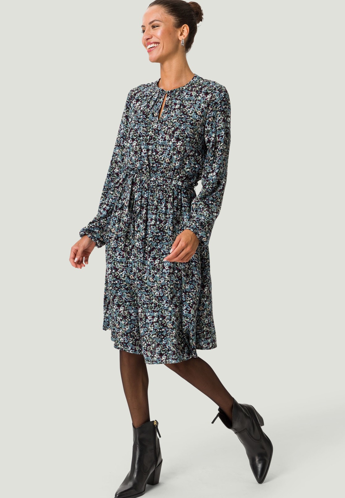 Crêpe-Kleid mit Blumenprint