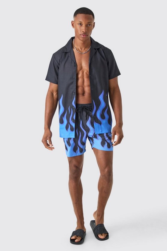 Kurzärmliges Hemd und Badehose mit Flammenprint
