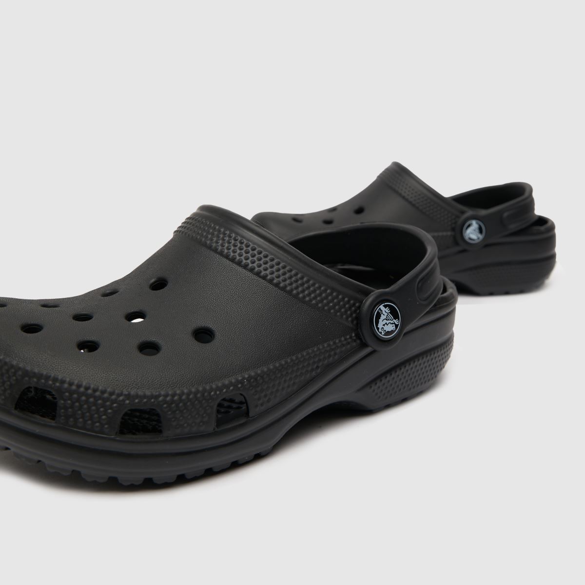Crocs fekete klasszikus klumpa Junior szandál