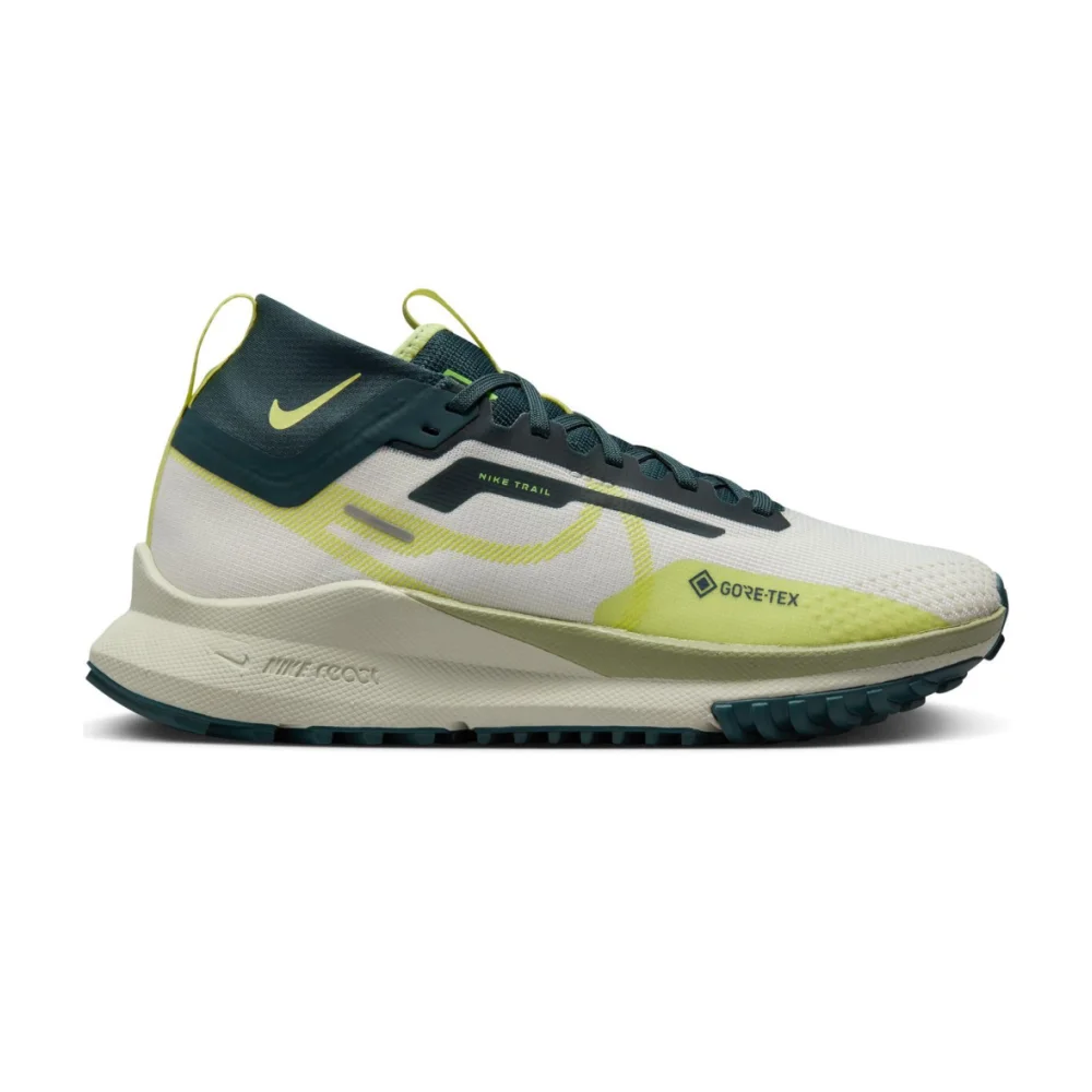 Nike Pegasus Trail 4 GORE TEX FN7771-100 / weiss