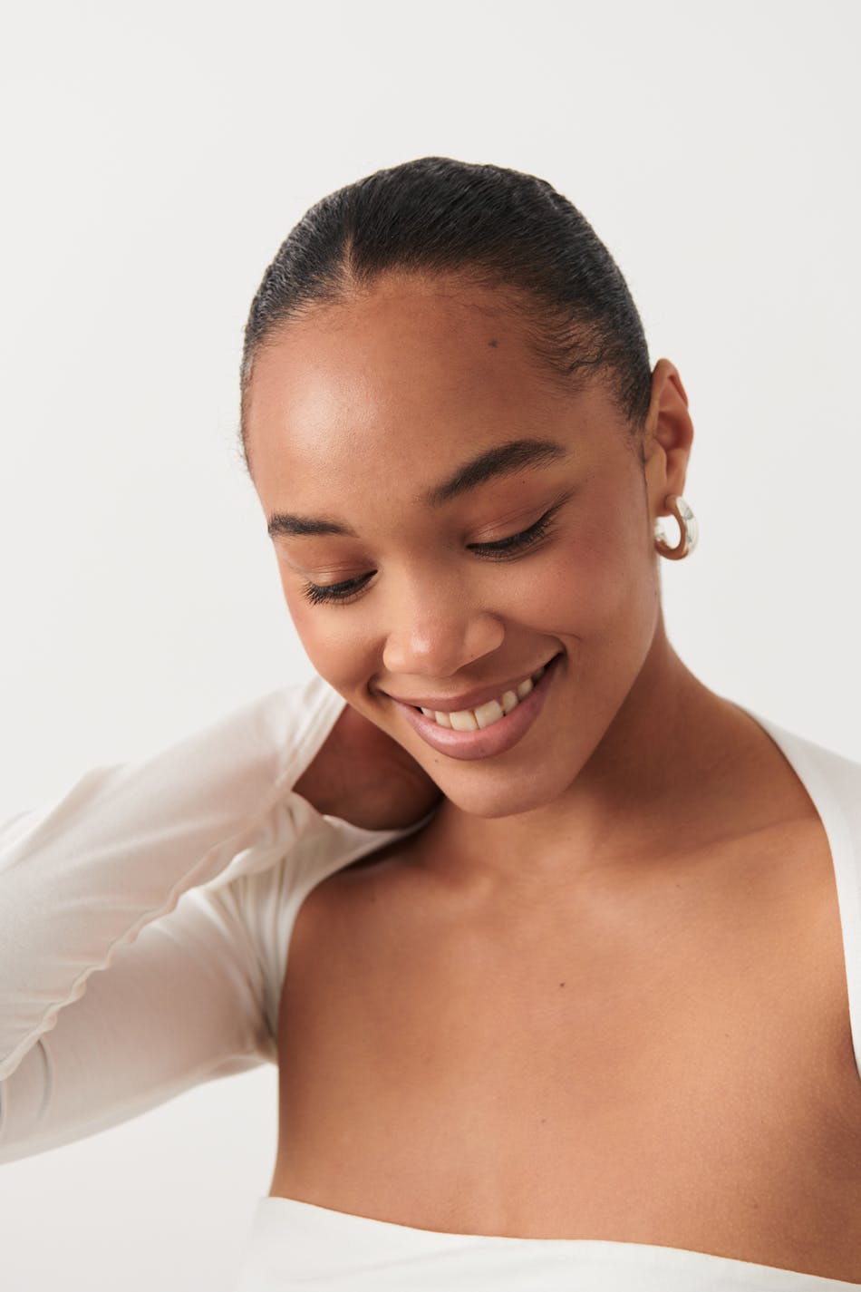 Clean hoops earrings