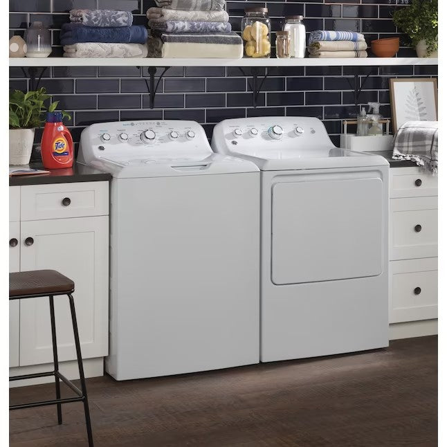 GE 4.5-cu ft High Efficiency Agitator Top-Load Washer (White)