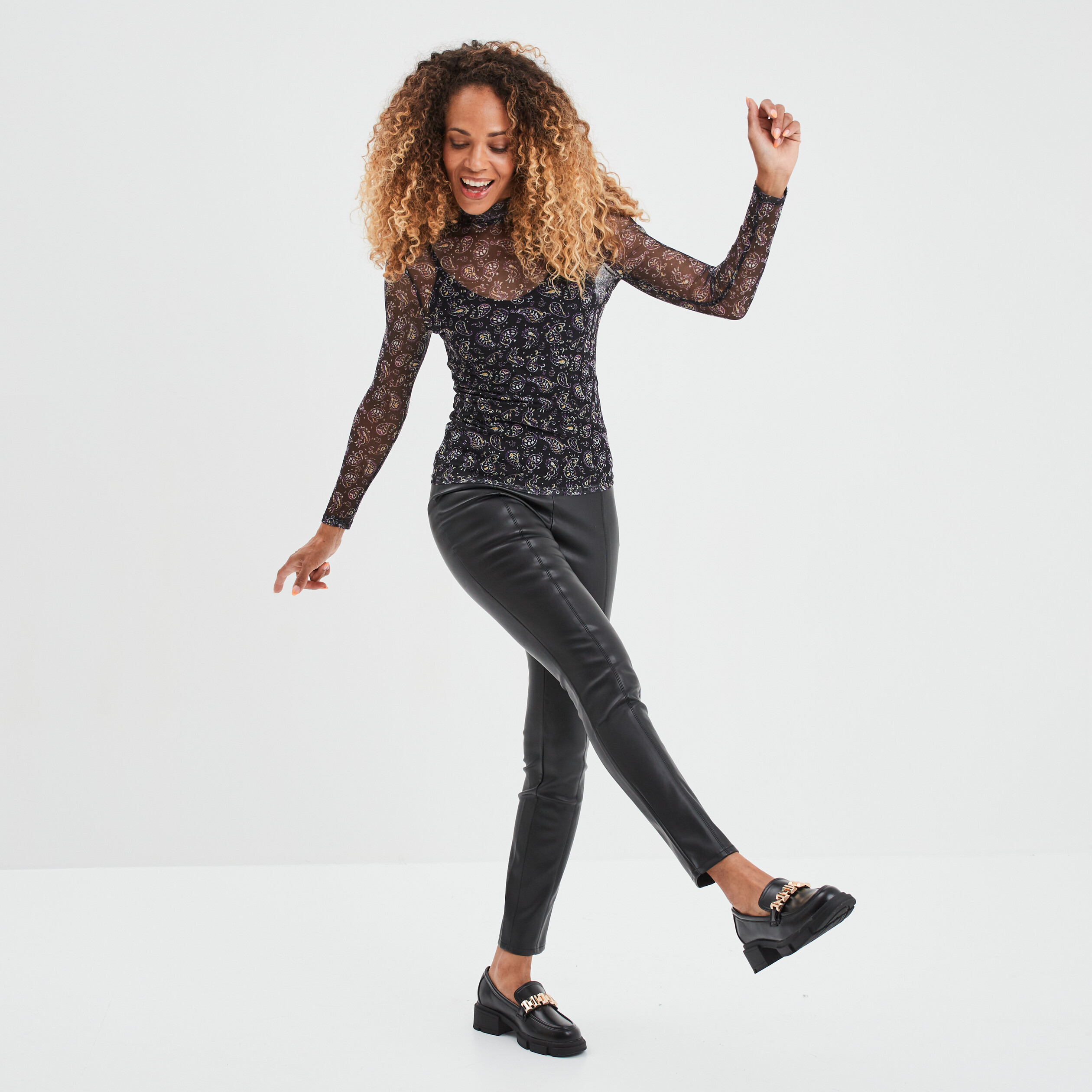 Pantalon jegging slim simili cuir noir femme | La Halle